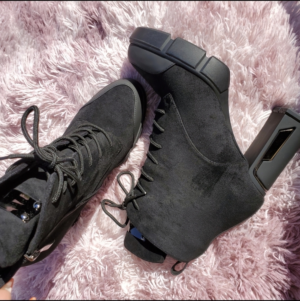 Women boots